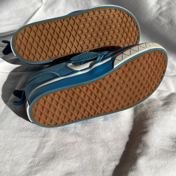 VANS shark slip on skate shoe blue Asher V size 8 - Picture 7 of 8